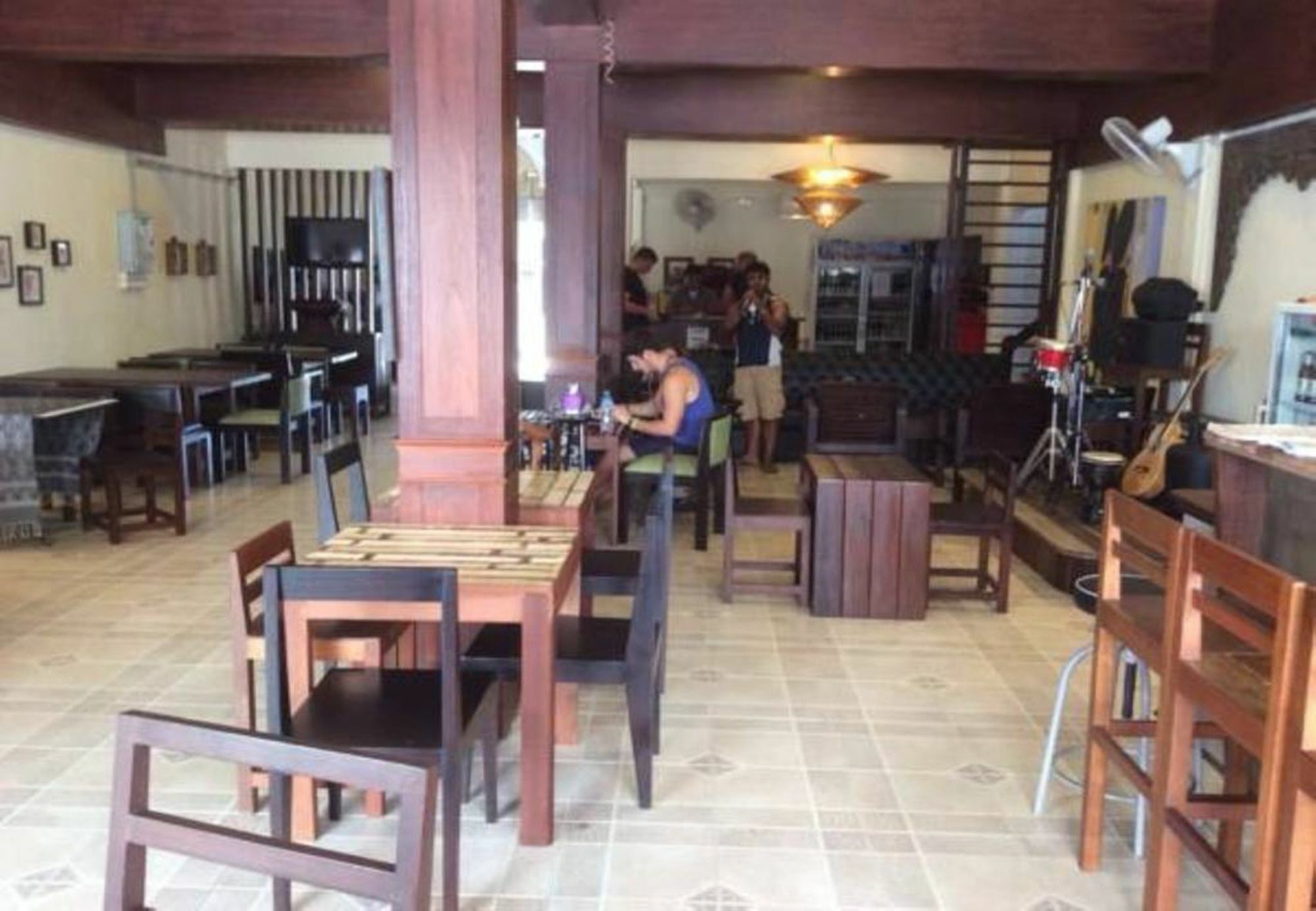 Thapae Backpackers Hostel (Adults Only) Chiang Mai Luaran gambar